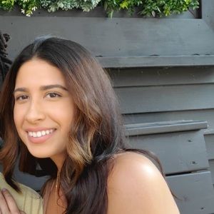 Meet your Posher, Melina